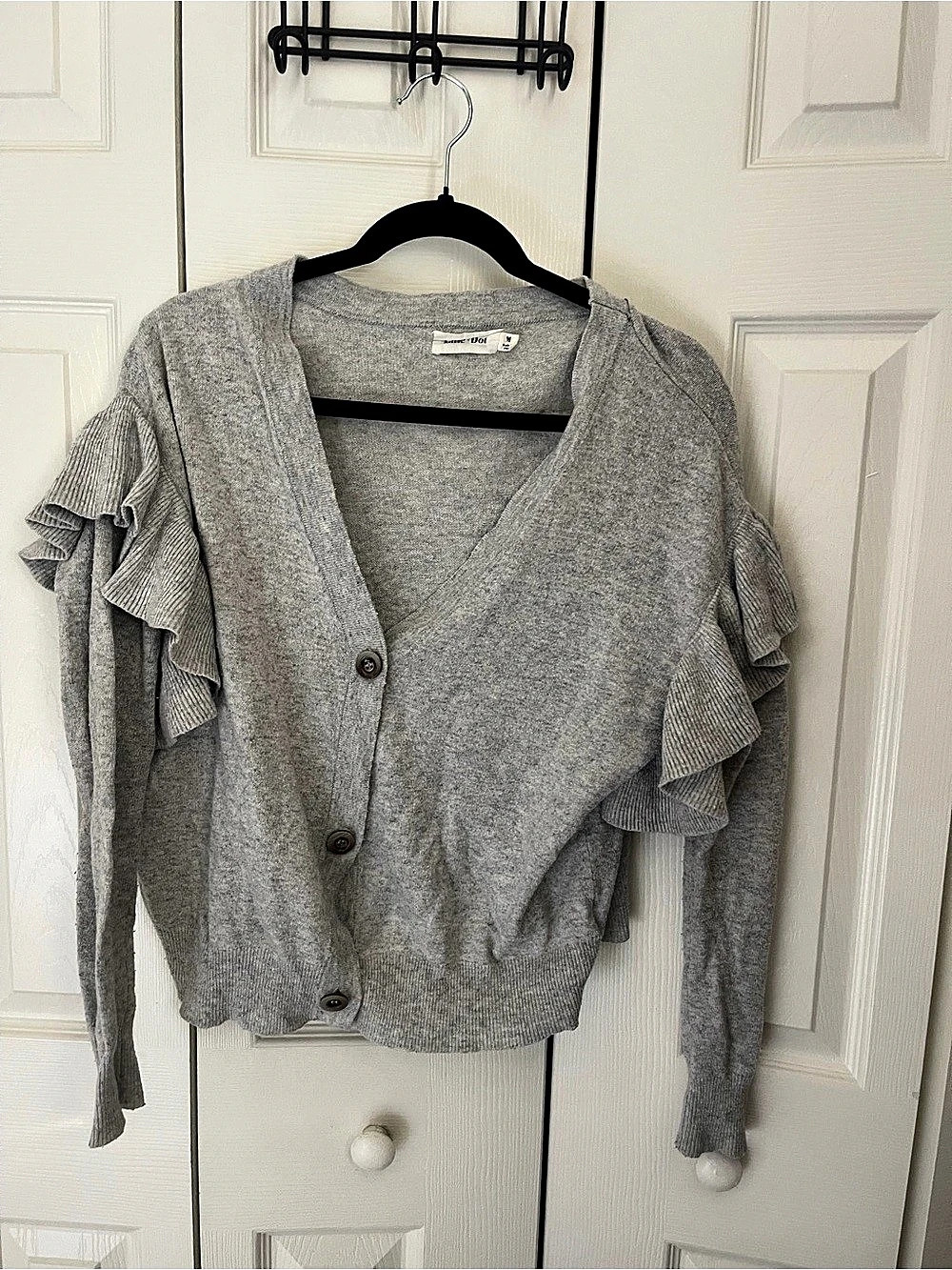 Little Dot Ruffle Sleeve Cardigan in Gray Size Medium Like New